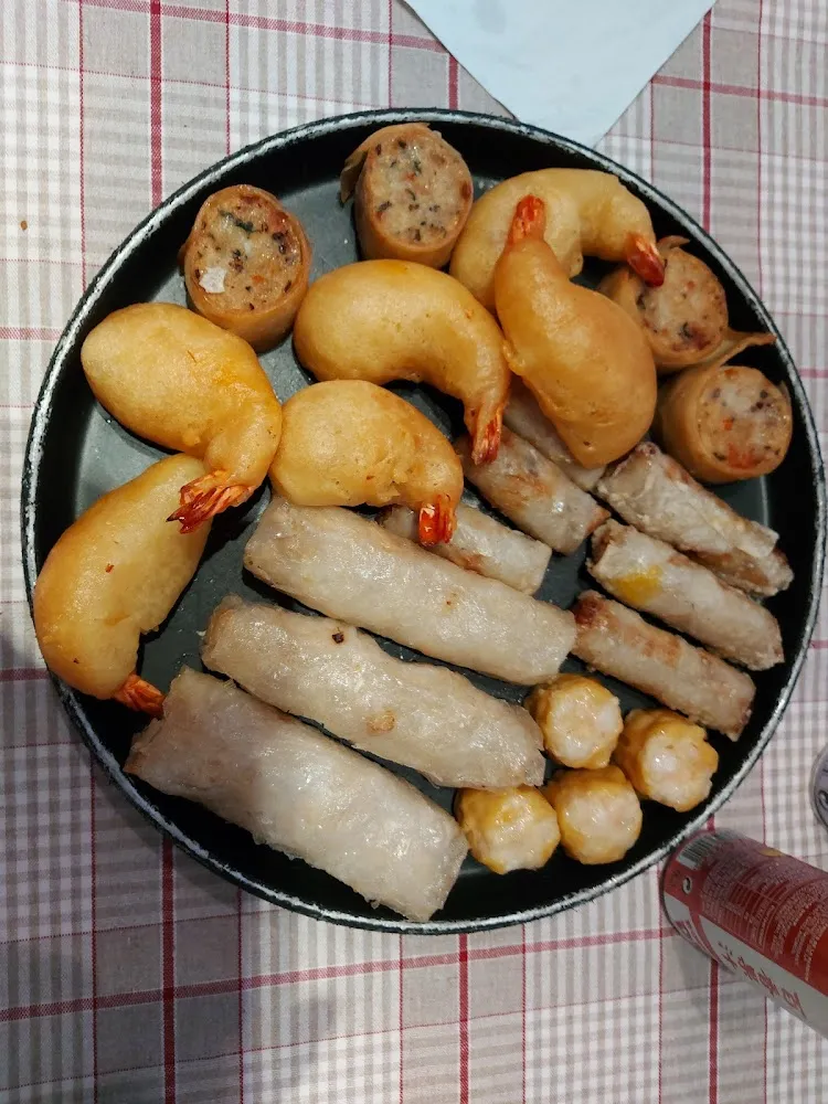 Beignets de Crevettes Et Nems